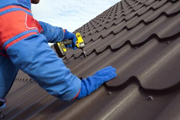 Roofing Installation in Lansing: Protecting Homes, One Roof at a Time